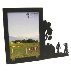 Picnic by the barn black metal 3x5V picture frame   180327832048